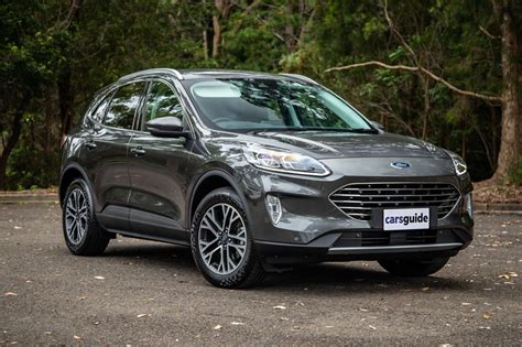 Proactive automatic all wheel drive. Ford Escape 2021 review - All new mid-size SUV takes on the Toyota RAV4! | CarsGuide