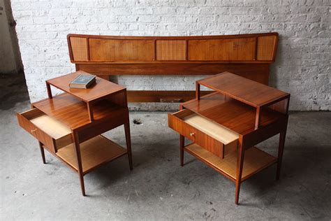 Brilliant mid century furniture from mid century modern bedroom set , image source: Amazing (and Unreal) Mid Century Modern Drexel King Walnut ...