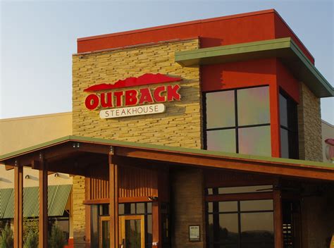 {Giveaway} Outback Steakhouse is Now Open in The Bronx at Baychester Ave!