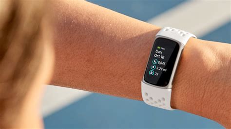 Fitbit Charge 5 Adds Find Phone Feature