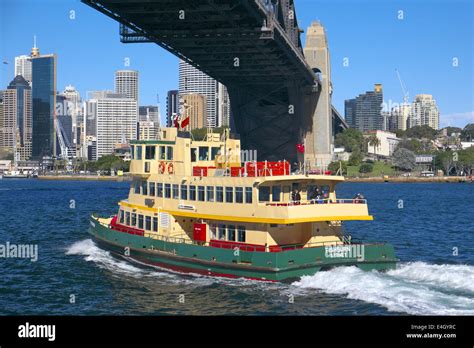 Sydney First Fleet Ferry Fishburn And Sydney Harbor Bridge Sydneynew