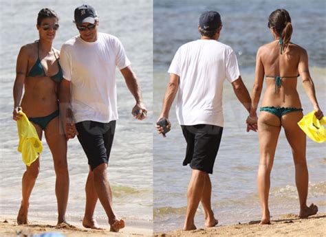 Pictures Of George Clooney And Elisabetta Canalis Wearing A Bikini On The Beach In Hawaii