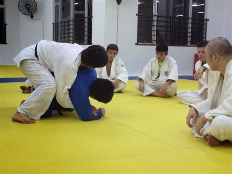 To find a proper one, it depends on where you stay. KL Judo Centre @Forum Pudu: First competitive training session
