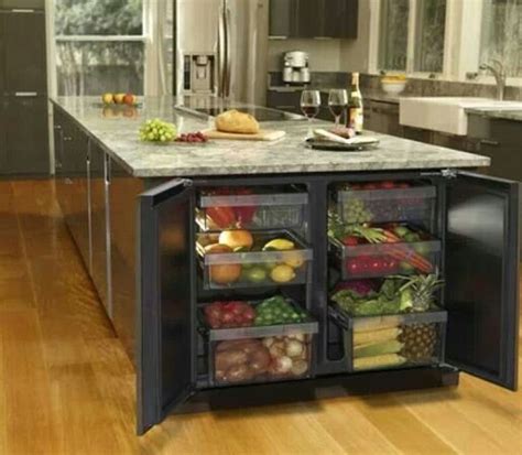 La última moda en los electrodomésticos y elementos de cocinas modernas pequeñas es el uso de electrodomésticos y muebles de acero inoxidable. 10 kitchen ideas you'll want to try - News - Ray White Howlong