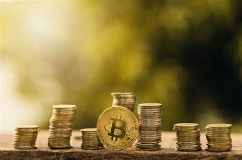 Since bitcoin's emergence in 2009, it has become the first thing people think about when the word to accommodate those looking to safely invest in bitcoin, we have assembled a list of the best. Golden Bitcoin Cryptocurrency And Coin On Wooden Table