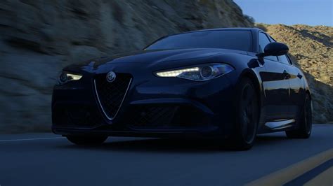 Bmw m5 f10 vs alfa romeo giulia quadrifoglio autobahn drive & accelerations. Head 2 Head: 2017 Alfa Romeo Giulia Quadrifoglio versus BMW M3 Competition Pack - autoevolution
