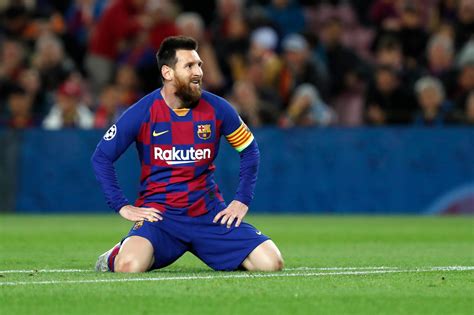 Lionel Messi Tells Barcelona He’s Leaving The New York Times