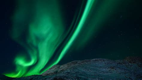 imponerende nordlys over grønland i nat tv 2