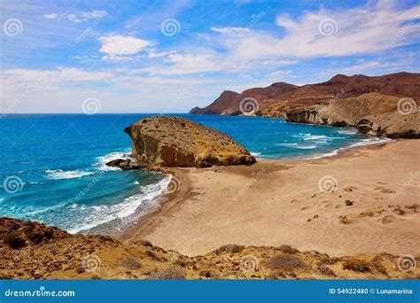 Spiaggia Di Almeria Playa Del Monsul A Cabo De Gata Fotografia Stock Immagine Di Soleggiato