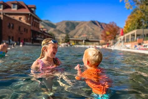Travel Guide To Glenwood Springs With Kids Raising Hikers