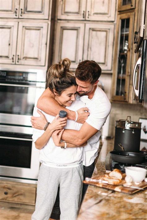7 Fun Ideas For A Date Night At Home Hello Fashion Romantic Couples