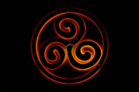 Triskele Die Bedeutung Des ältesten Keltischen Symbols