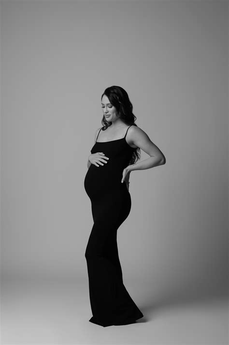 Calvin Klein Inspired Maternity Shoot — Lauren Scott Studios