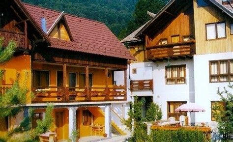 Localitatea zarnesti se afla in judetul brasov. Pensiunea Irina, Cazare Zarnesti la Pensiunea Irina ...