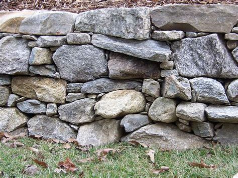Posted on november 14, 2018 november 27, 2018. dry laid retaining wall | Retaining wall, Stone wall ...
