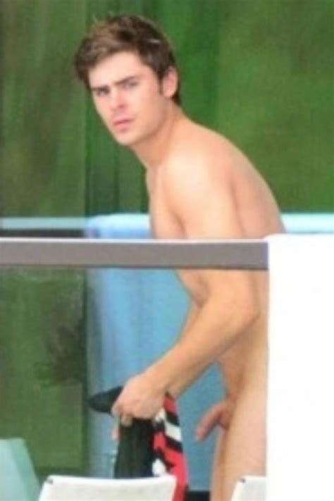 Zac Efron Shows Erect Cock In Trunks Naked Male Celebrities