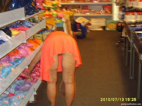 Nude Amateur At The Shopping Mall Naked And Nude In Public Pictures