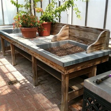 Diy Salvaged Wood And Pallet Potting Benches For Your Garden