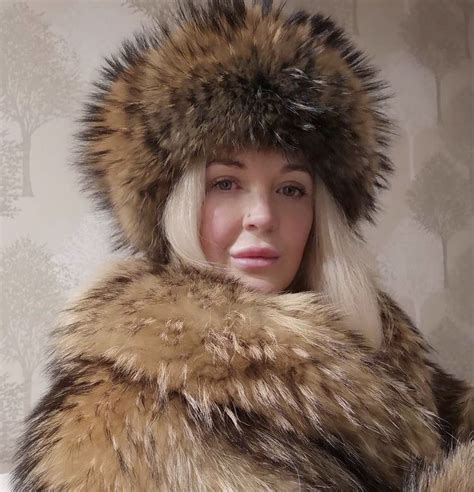 pin by c w on furs fur coat fashion fur hood coat fur