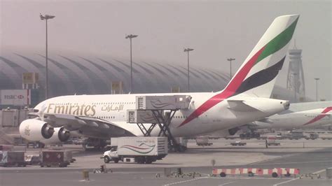 Emirates A380 Landing In Dubai Youtube