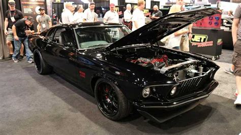 Ford Mustang Boss 429 Goes Back Into Production With 815 Hp At Sema