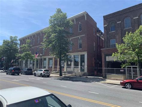 .housed retail and an apartment. 101 South St Unit Suite 305, Bennington, VT 05201 ...