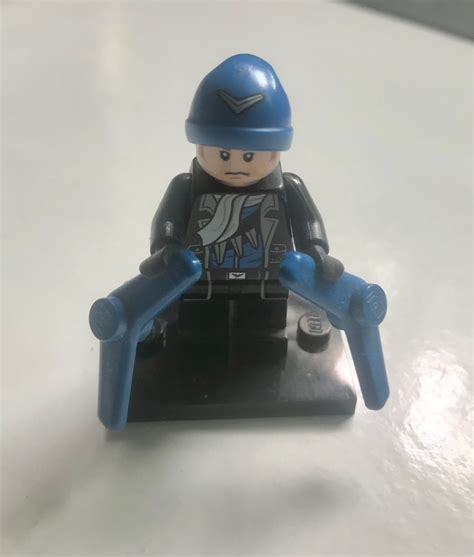 Lego Minifig Captain Boomerang From Lego Super Heroes 76055 Hobbies And Toys Toys And Games On