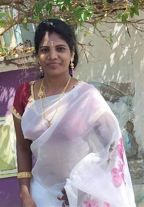 Hot Saree Aunties Selfie Came Photos Beauty Tamil Nadu Aunties Girls