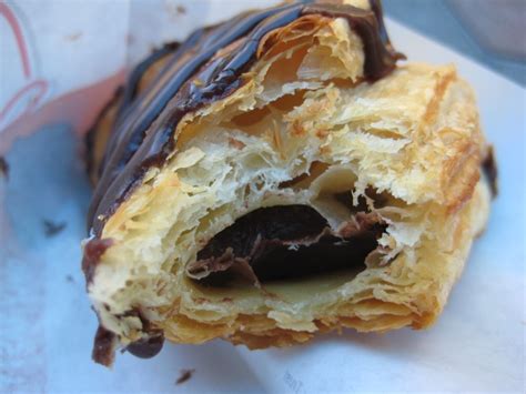 Review Arbys Chocolate Turnover