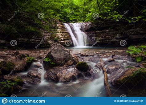 Erfelek Waterfall In Sinopturkey Stock Image Image Of Cool Leaf