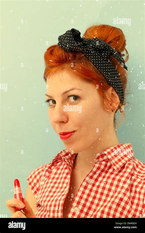 Pin Up Girl Smiling Hi Res Stock Photography And Images Alamy