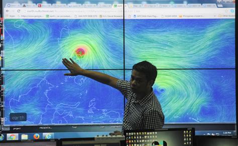 Philippines 700000 Evacuated As Powerful Typhoon Melor Makes Landfall