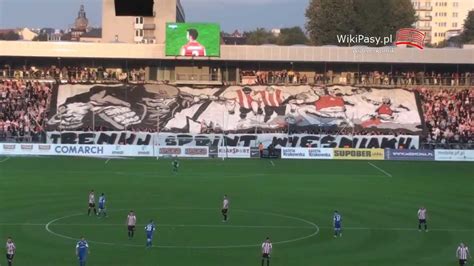 Derbowe starcie pomiędzy wisłą kraków i cracovią rozpocznie się w sobotę, 24 kwietnia o godzinie 20. 21.09.2013 Cracovia - Wisla Krakow 1:1 OPRAWA (WikiPasy.pl ...