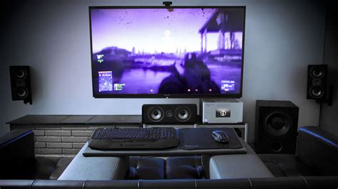 You don't have to move a home office out into the living room. Why you should set up a gaming PC in your living room