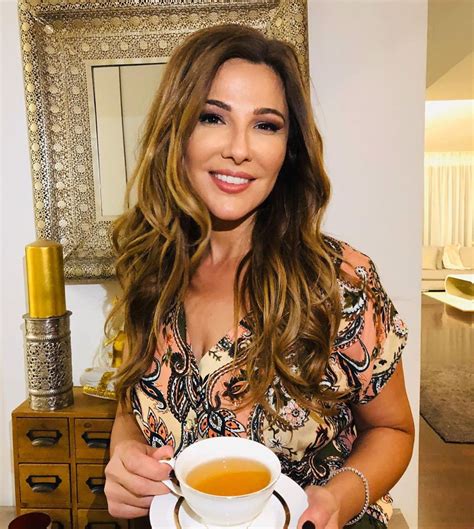 Doctorul tău în lifestyle și sănătate. Oana Cuzino - Avantaje.ro - De 20 de ani pretuieste femei ca tine