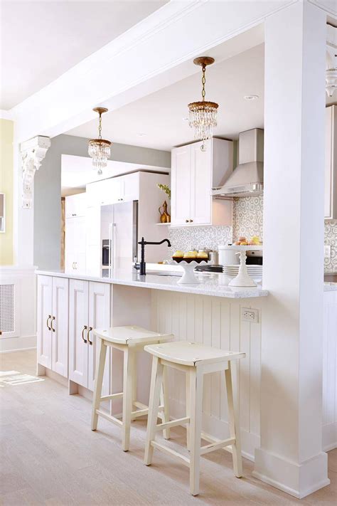 Follow the tips in our guide to find the perfect outdoor space, get the right layout for your cooking even a small outdoor living space can provide enough room for kitchen essentials! Pin on Jane's Kitchen