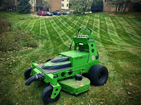 Madison Wi Lawn Care And Mowing Service Eco And Electric