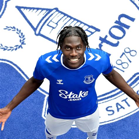 22 Year Old Everton Star Has Expressed His Commitment To Staying At Goodison Park During The
