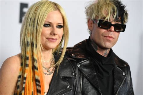 Avril Lavigne And Mod Sun Are Engaged Hypebae