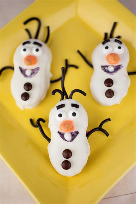 A super cute, easy treat! 25+ Creative Nutter Butter Cookies | NoBiggie