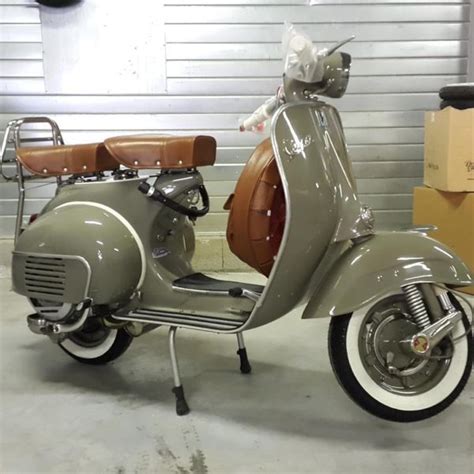 Diese schöne Vespa VNB1 von 1960 125ccm ist komplett restauriert und
