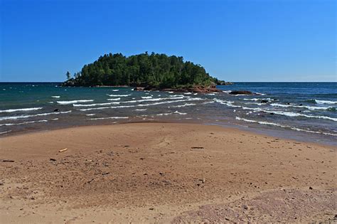 Hiking Little Presque Isle Point to Wetmore Landing – MyMichiganTrips.com