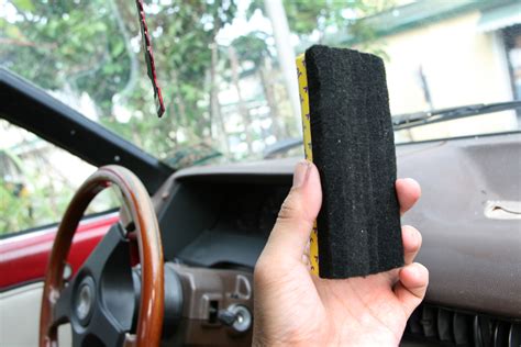 What's the best way to clean a car with coronavirus? How to Make a Simple Inside Windshield Cleaner: 4 Steps