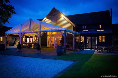 If rustic romance fills your wedding day dreams, these sweet wedding barn scenes are sure to leave you swooning. Coltsfoot - Wedding Venue Hertfordshire