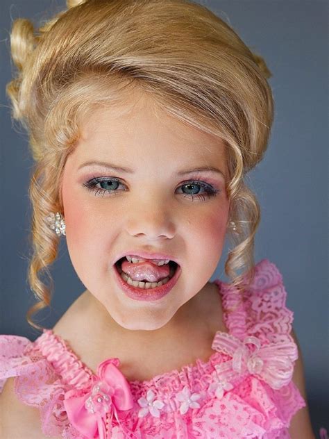 Fernsehstar Eden Wood Aus Der Us Show Toddlers And Tiaras Toddlers And