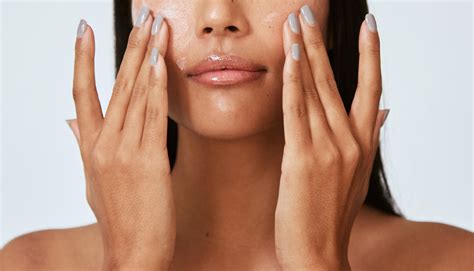 Dry Skin Around And Under The Eyes Causes And Treatments Murad