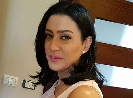 بنا به درخواست برخی از مخاطبان دریچه فناوری برای آموزش نحوه تغییر زمان به خواب رفتن ویندوز این آموزش را برای شما ارائه میکنیم. والدة وفاء صادق فنانة شهيرة.. تعرف عليها بالصور