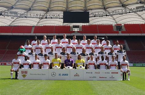 Der 29 jahre alte karlsruher setzte sich am mittwoch in seinem auftaktduell mit 6:4, 6:4 gegen den. Hier gibt es den Kader des VfB Stuttgart im Perspektiv ...