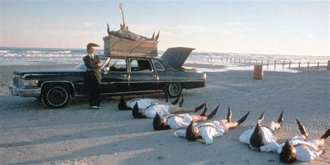 Viel goldene ränder hängend auf dem ganzen platz. Leningrad Cowboys Go America followed by Leningrad Cowboys ...