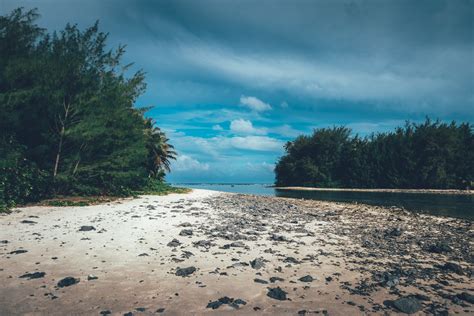 There have been many horror stories from both inmates and guards coming out of the prison. Der geheime Schatz im Südpazifik: Urlaub auf den Cook Islands